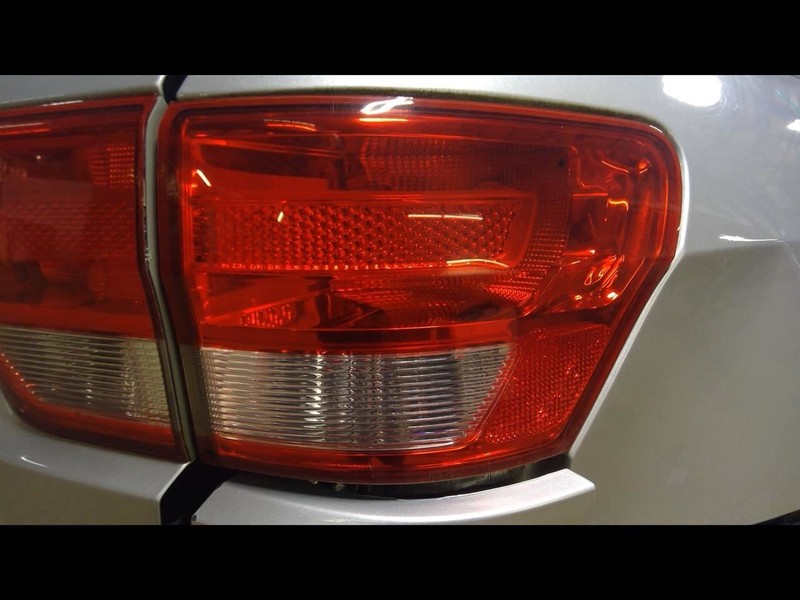 Passenger Tail Light Quarter Panel Mounted Fits 11-13 GRAND CHEROKEE 1567619