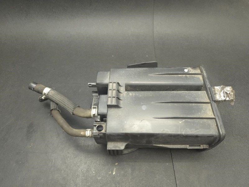 Fuel Vapor Canister 2005 Infiniti G35 14950-AM600 2003 2004 2006