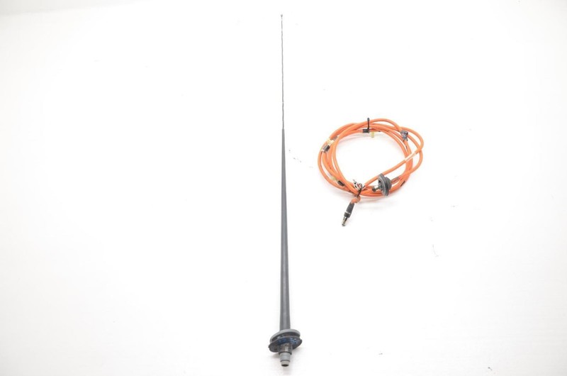 00-05 EXCURSION Antenna Assembly with Wire