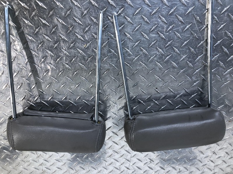 2003-2007 Chevrolet Silverado Rear Headrests Assembly Oem Leather Light Gray 922