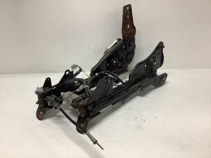 00 Honda Accord 4D EX RIGHT Power Seat Track Assy. 81311-S0K-H61 OEM