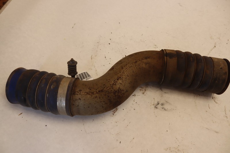 2008-2018 MACK CXU613 MP8 ENGINE CHARGE AIR PIPE TUBE HOSE 21685716 OEM