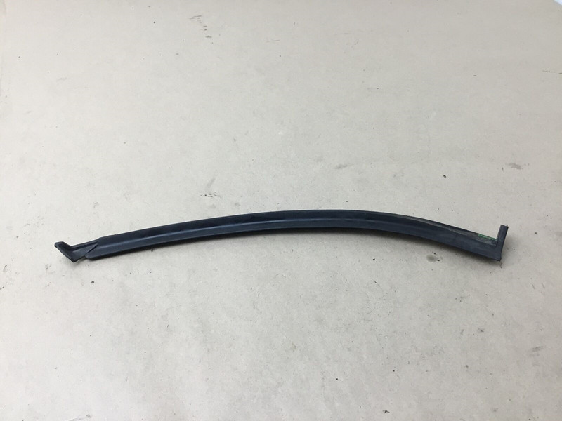 Lotus Evora S 2014 Rear Right Passenger Quarter Weatherstrip Seal 10-14 ;:Y