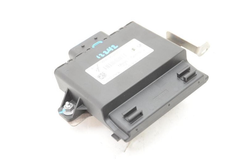2011-2014 Porsche Cayenne 4.8L Voltage Converter Control Module 7PP959663E