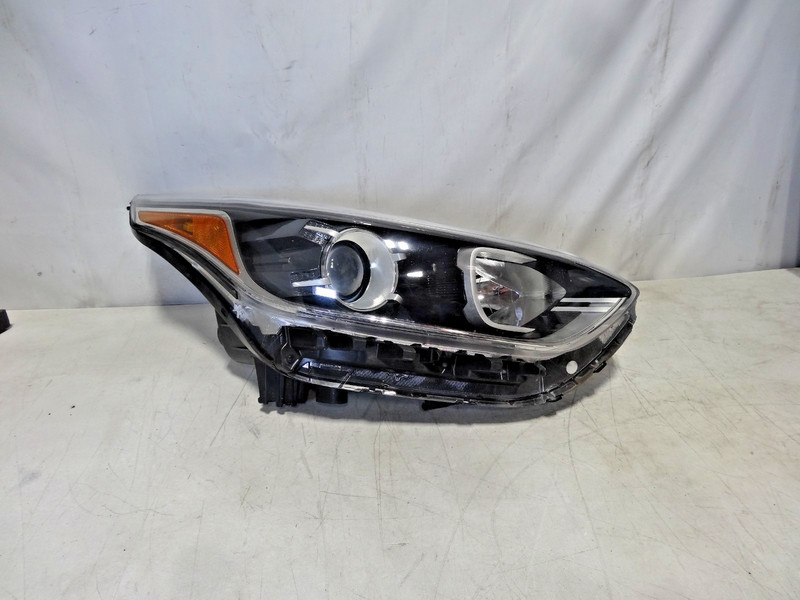 2019-2021 Kia Forte Right Passenger Side Halogen Headlight! Factory Original!