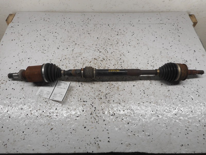 Chevrolet Cruze Axle Shaft Front Passenger Right 13371628 OEM 2011-2014