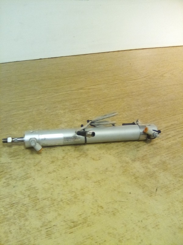 SMC MGMOB20-150 Pneumatic Cylinder