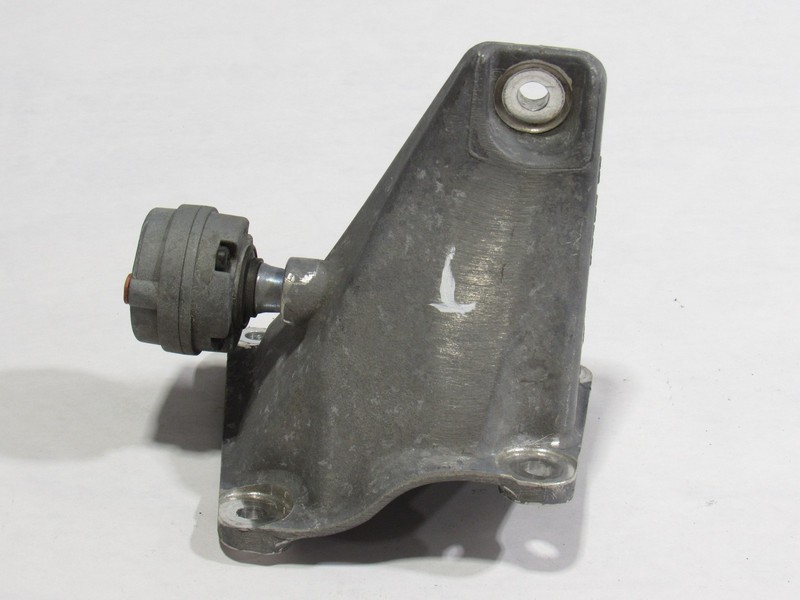18-21 Aston Martin Vantage 2020 Right Passenger Transmission Mount Bracket ;:Y