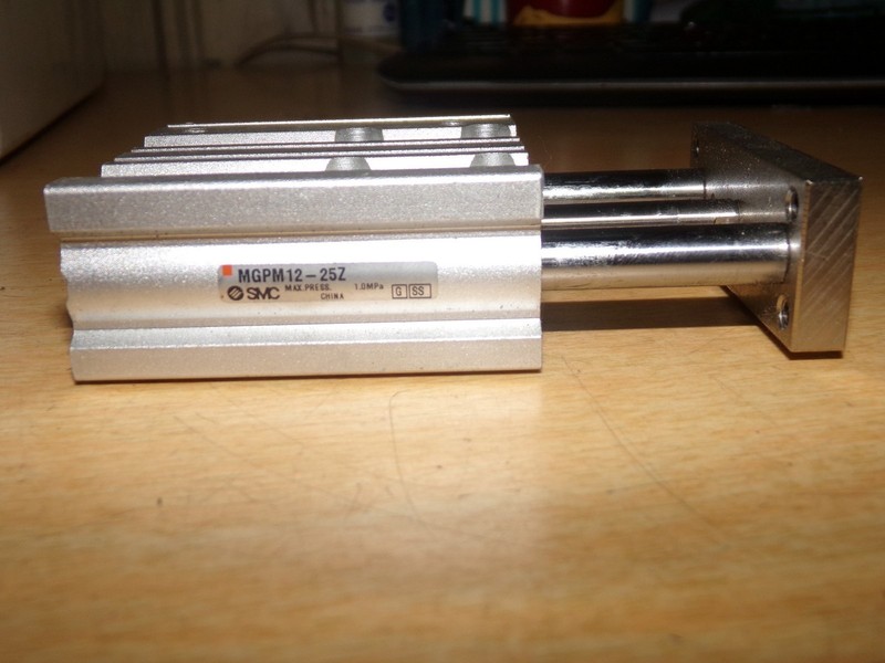 SMC MGPM12-25Z Guided Pneumatic Cylinder *FREE SHIPPING*
