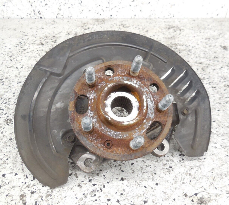 2014-2019 Cadillac CTS Front Spindle Knuckle Hub Driver Left OEM