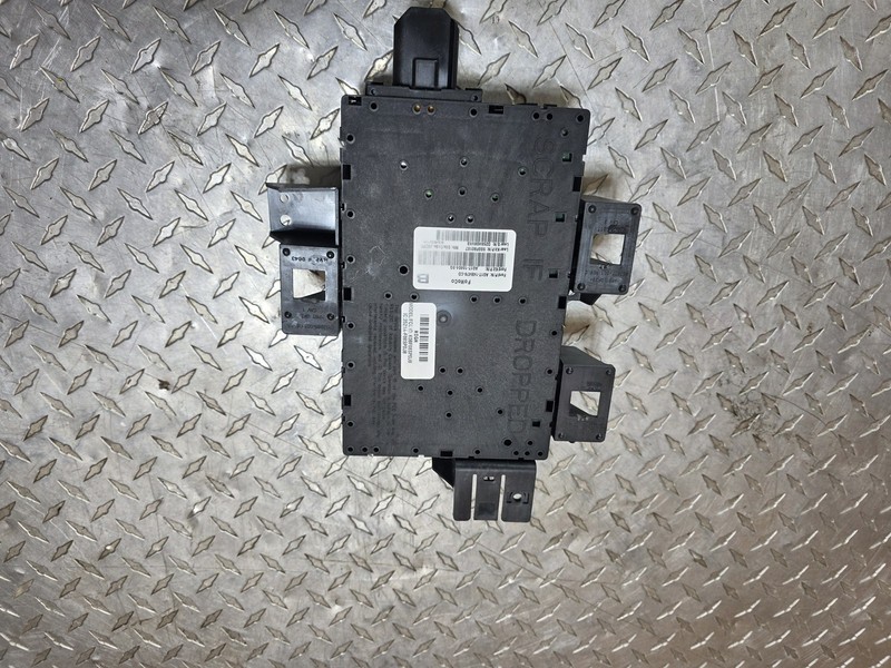 2010 - 2011 Ford Fusion Fuse Box Relay Power Distribution Center AG1T-14B476-CD