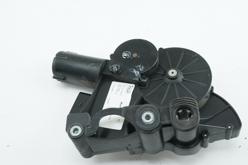 AUDI A8 QUATTRO Trunk Lid Hatch Pull Down Motor Actuator OEM 2003 - 2008