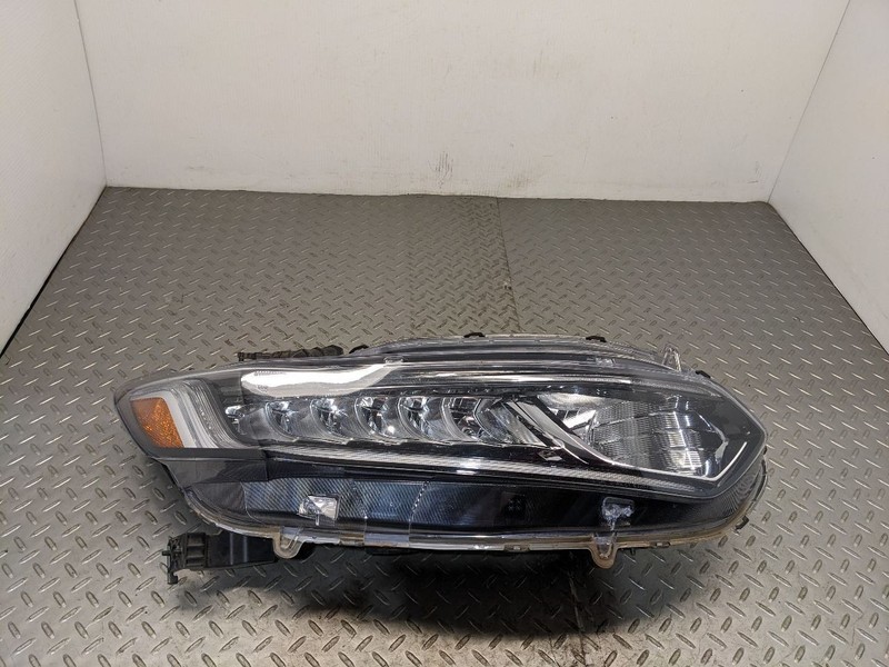 Passenger Right Headlight Halogen High Beam Fits 18-22 ACCORD 1154741