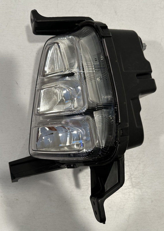 2016-18 KIA OPTIMA FOG LAMP FRONT RH OEM PART# 92202-D5000