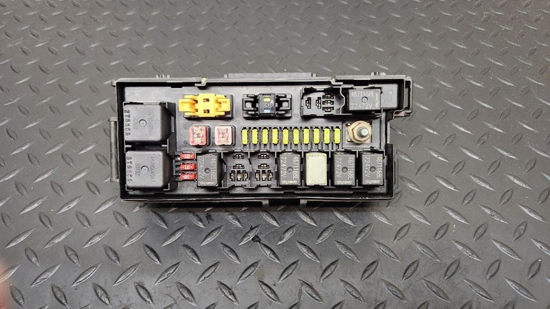 2006 Jeep Grand Cherokee 3.7L Power Supply Control Module OEM 4692085AB