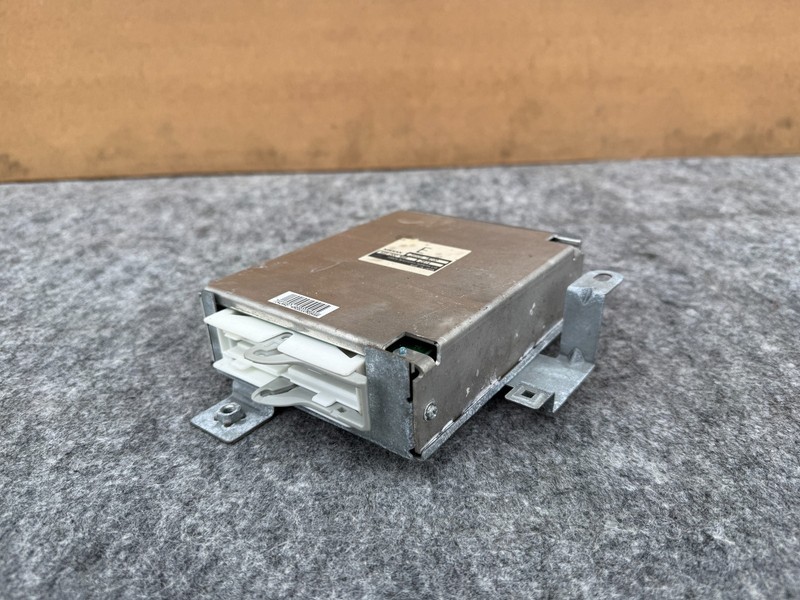 INFINITI M35H M37 M56 Q70 11-14 OEM HICAS STEERING RACK & PINION CONTROL MODULE
