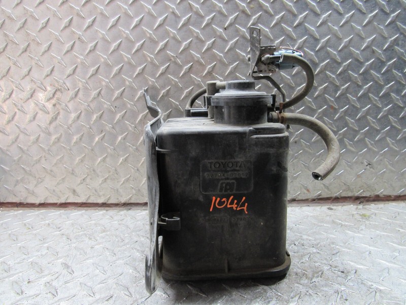 1998 TOYOTA CAMRY FUEL VAPOR CANISTER 77704-07012 3.0L 6CYL LE V6