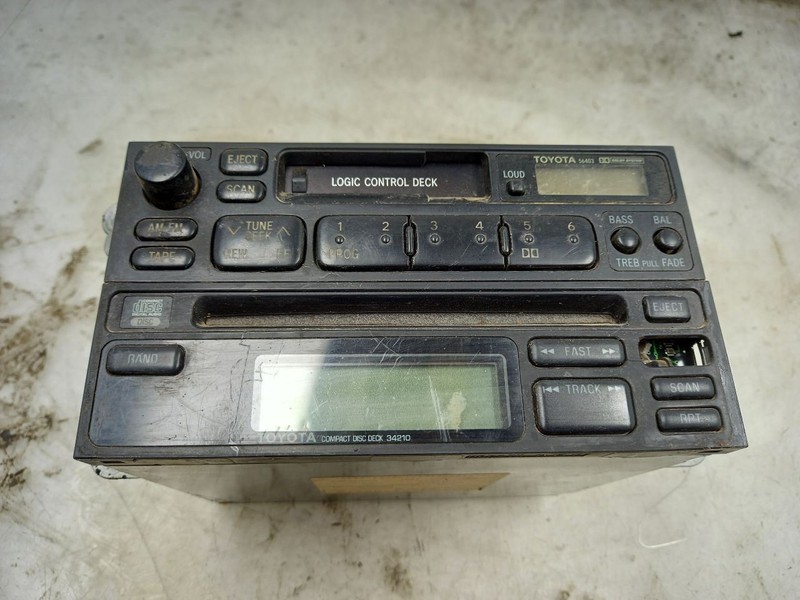 98 99 TOYOTA TACOMA SR5 RADIO RECEIVER WITH CD ID 56403