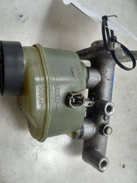 95-00 TOYOTA TACOMA 2.7L RWD AT BRAKE MASTER CYLINDER