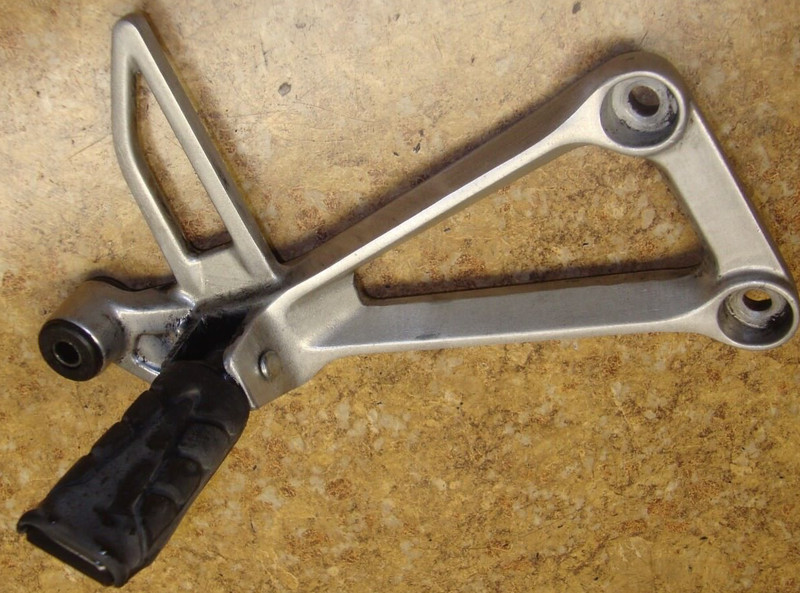 2012 Honda CBR250 CBR 250 R CBR250R Rear Right Foot Peg Pedal Mount Passenger 12