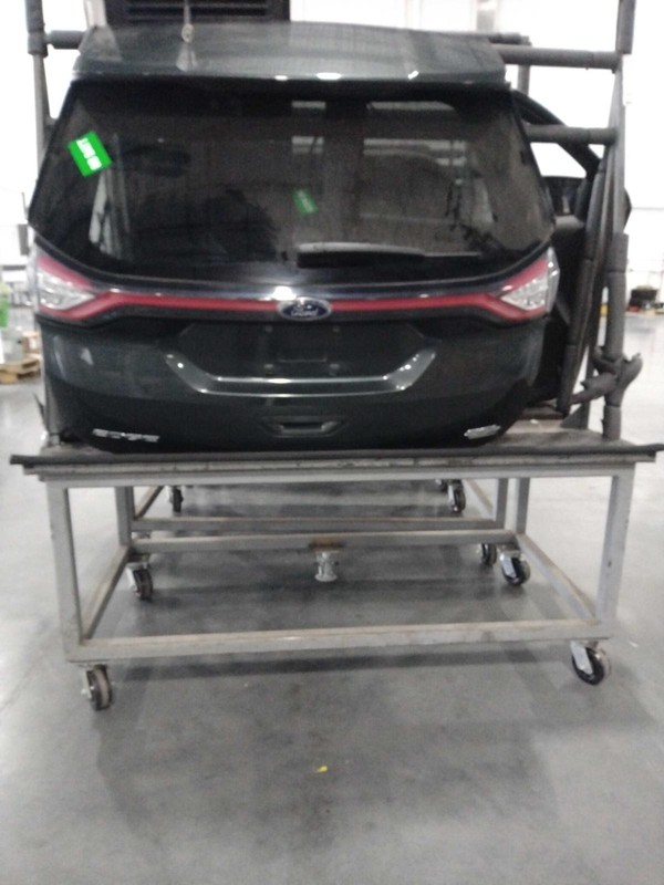 Used Deck Lid fits: 2015 Ford Edge power lift w/o light bar Grade A