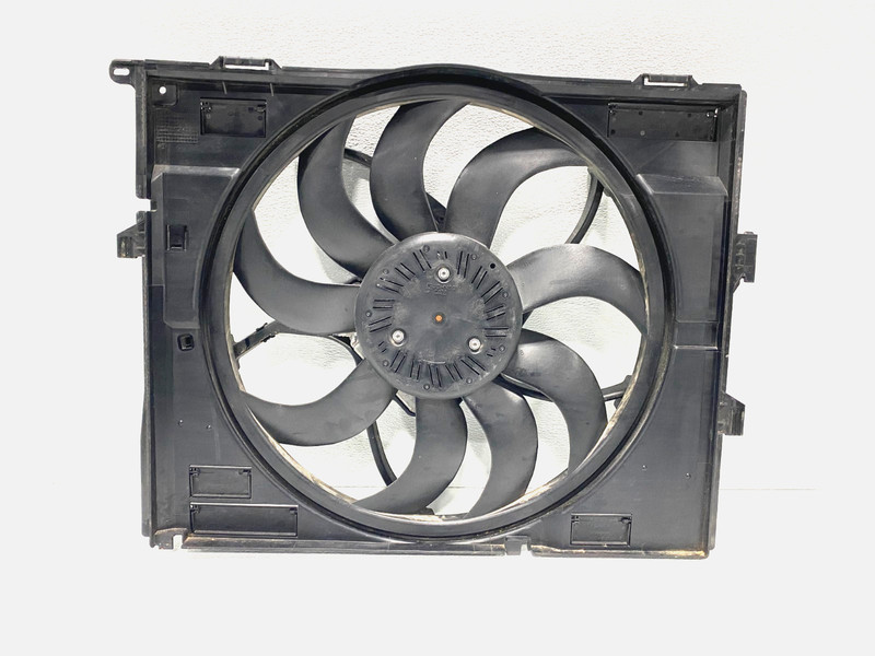 18 19 20 BMW 230i 330i 430i RADIATOR COOLING FAN W/ SHROUD 35k MILES OEM #A0.08