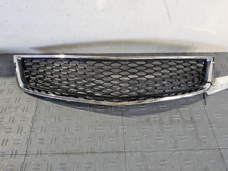 2010-2015 Chevy Equinox Lower Center Grille w/o Chrome Package w/o Fog Lamps