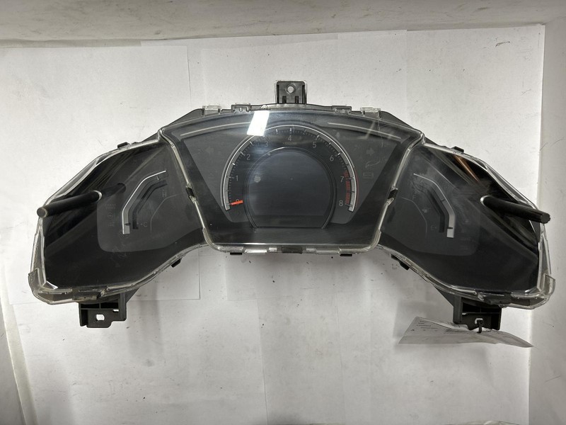 2017 CIVIC Speedometer cluster Coupe keyless ignition 2.0L 8k miles OEM 17