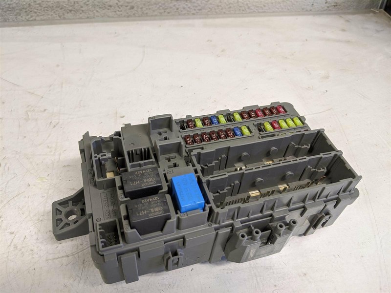 2014 2015 Acura Mdx Driver Cabin Room Fuse Box Inside Fuse Box 38200-Tz5-A21 Oem