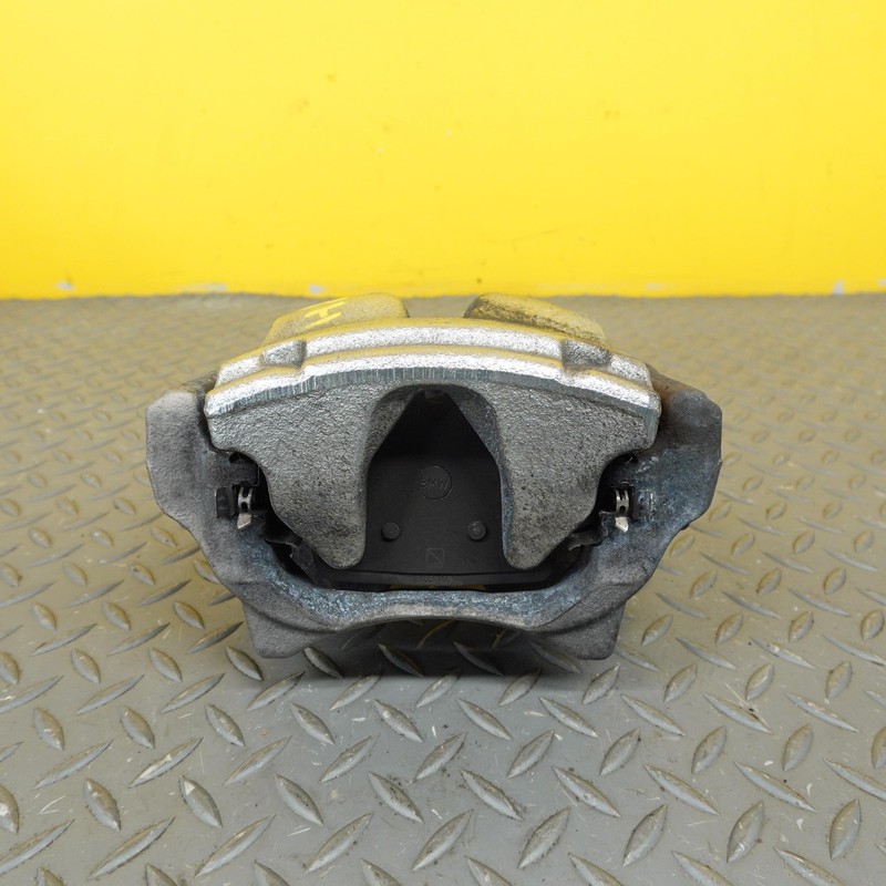 2023-2026 BMW X2 X1 228i U10 U11 F74 FRONT RIGHT SIDE BRAKE CALIPER OEM 6891048