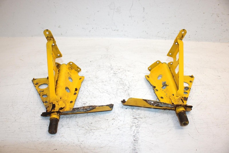 1998 Ski-doo Mxz 670 Oem Trailing Arm Mount Set 518320506 518320507 SS17