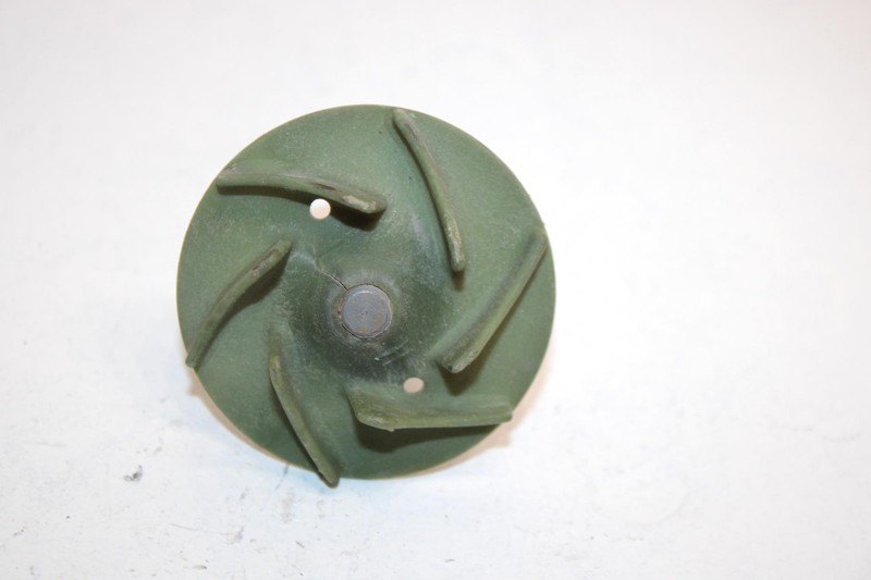 2001 Bombardier Traxter Oem Water Pump Impellar 711222540 AB10