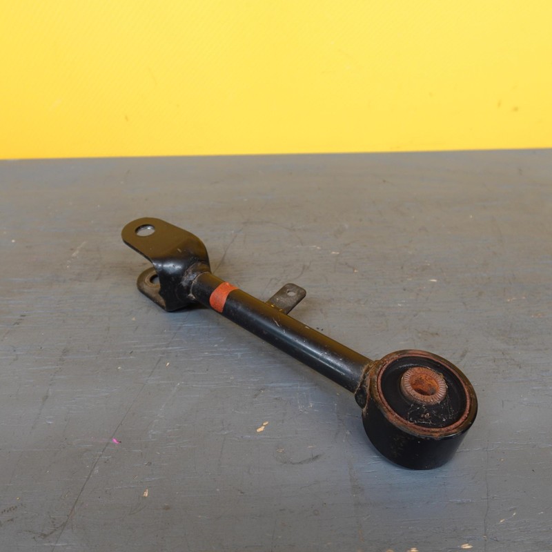 2015-2019 LEXUS RC350 REAR RIGHT PASSENGER SIDE FORWARD UPPER CONTROL ARM OEM