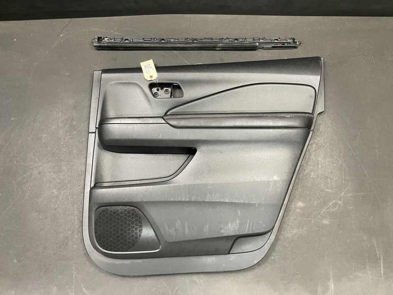 Rear Right Door Trim Panel 2020 Honda Passport 83701-TG7-A21ZB 2016 2017 - 2021