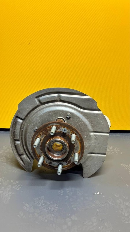 2022-2025 JEEP GRAND WAGONEER OEM RIGHT REAR SPINDLE KNUCKLE AXLE HUB