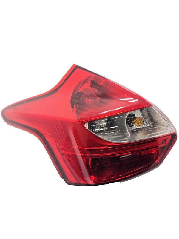 2013 Focus LH Driver Tail Light Assembly Lite ScratchesP/N DM5Z13405C