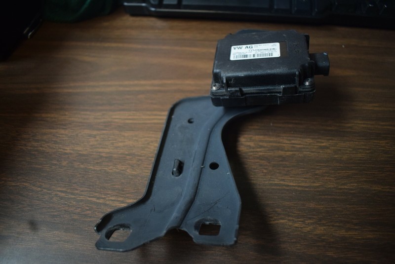 2009-2012 AUDI Q5 GARAGE DOOR OPENER FACTORY OEM