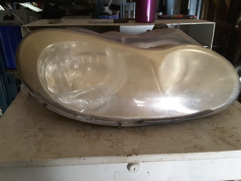 98 99 00 01 CONCORDE R. HEADLIGHT 26705