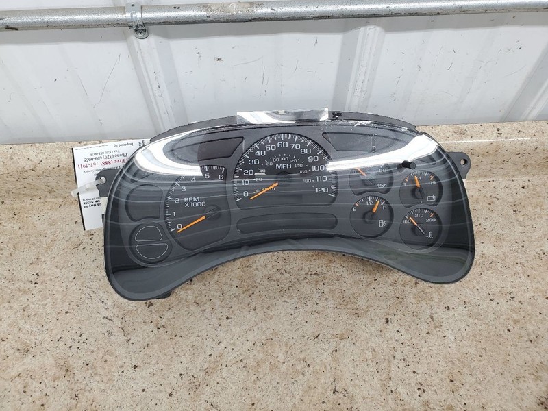Speedometer Cluster US ID 15135668 Fits 03-05 AVALANCHE 1500 300415