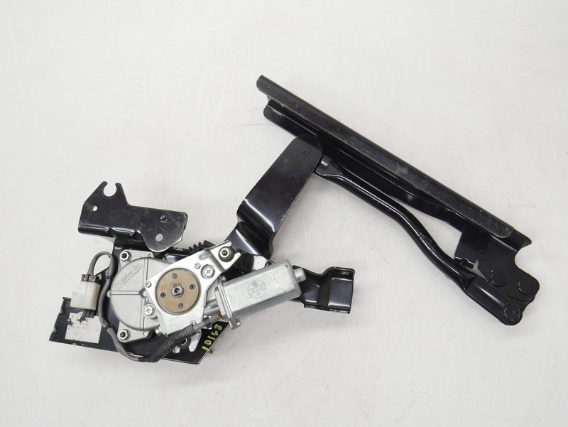 2003-2009 Nissan 350Z Z33 Convertible Top Lift Motor Hinge Passenger RH 97092CE4