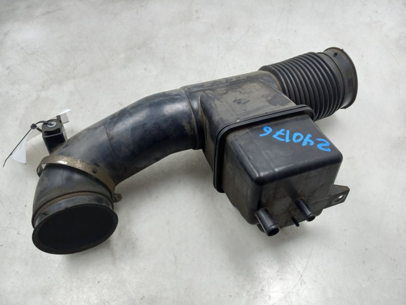 2004 TOYOTA SEQUOIA LIMITED 4.7L RWD AT AIR TUBE / RESONATOR