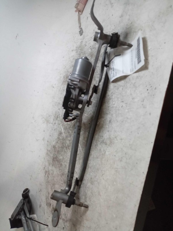 2021 BMW X3 Wiper Motor OEM 61617399004 Used 86K Miles White