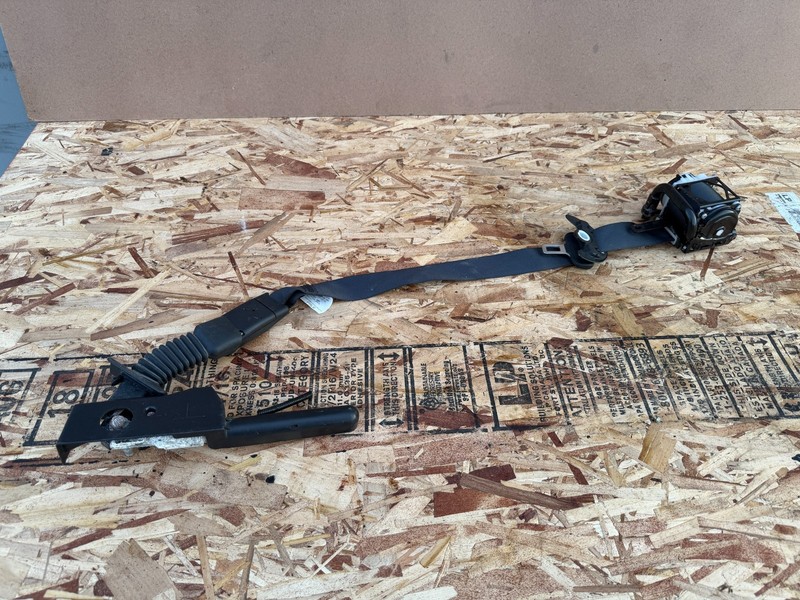INFINITI Q50 2018-2024 OEM FRONT LEFT DRIVER SEAT BELT REACTOR ASSEMBLY