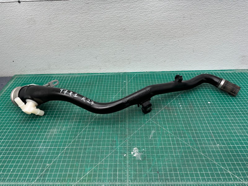 16-23 BMW X1 X2 F48 F39 FUEL GAS TANK NECK FILLER PIPE OEM