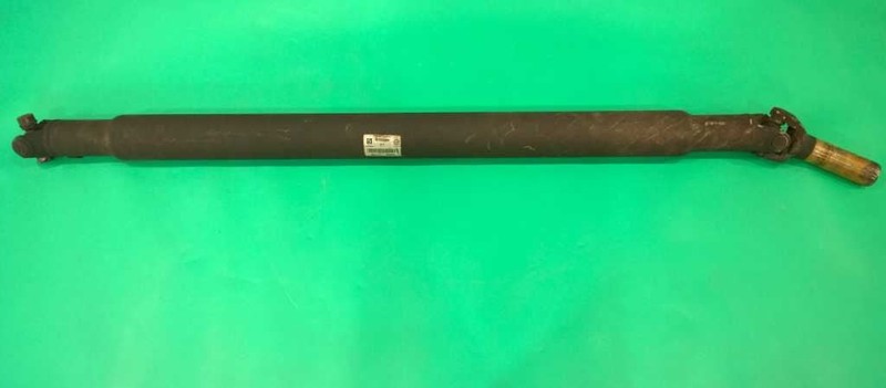 01 02 GMC YUKON XL DENALI 4X4 DRIVE SHAFT OEM 2847-73