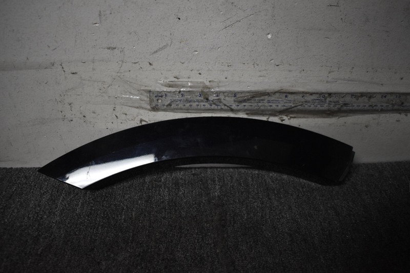 2019-2023 AUDI Q8 PERMIUM WHEEL OPENING MOLDING FACTORY OEM