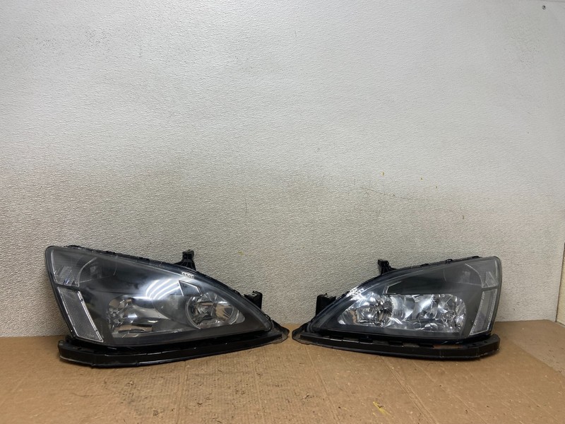 2003 - 2007 Honda Accord Left+Right Set Halogen Headlights AA3810 DW