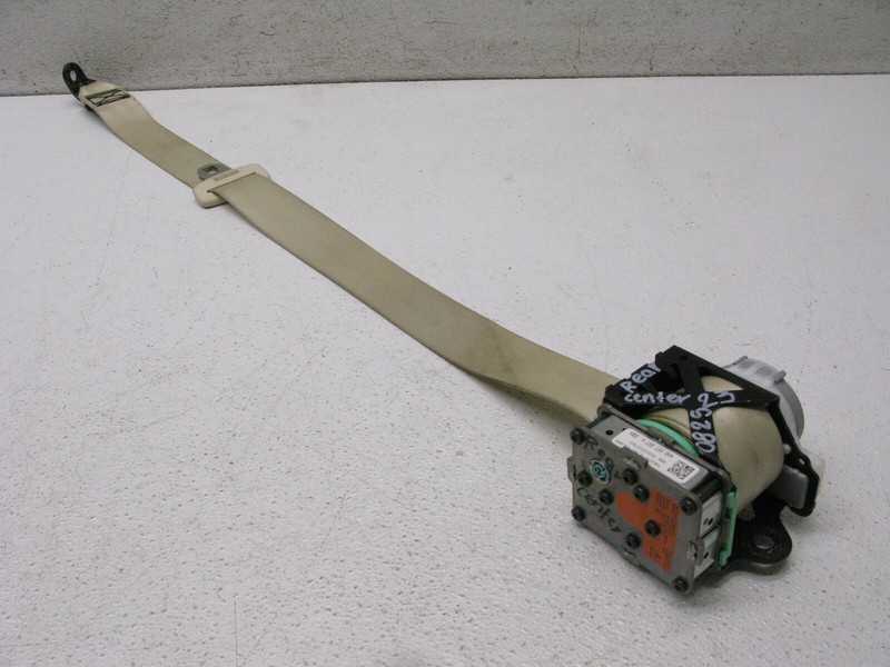 11-18 AUDI D4 A8 A8L S8 QUATTRO SEATBELT SEAT BELT RETRACTOR REAR CENTER OEM 082