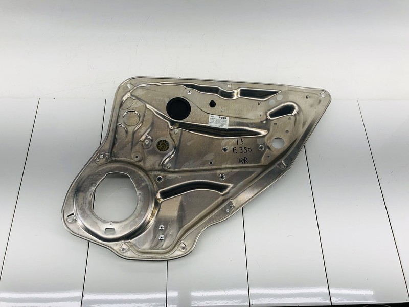 10-16 MERCEDES BENZ E350 W212 REAR RIGHT SIDE DOOR WINDOW REGULATOR OEM
