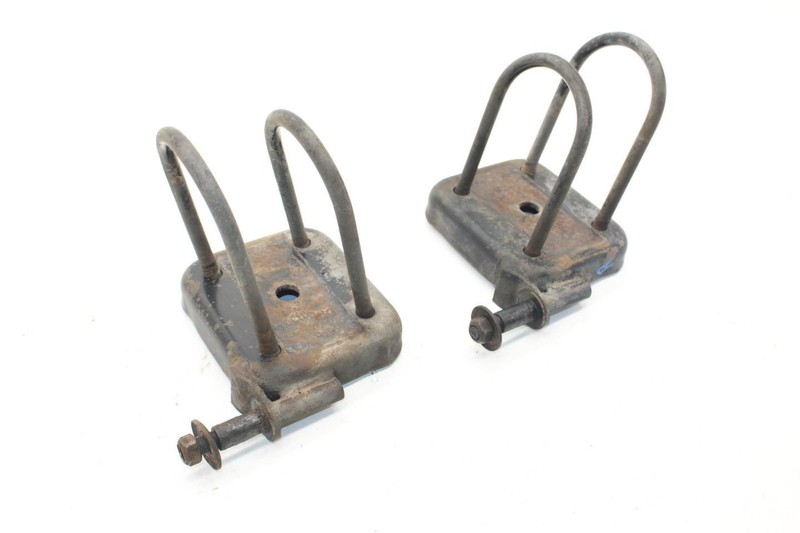 86-97 Nissan Pickup D21 Left and Right Pair of Leaf Spring Hangers